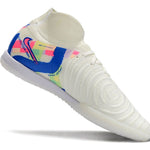 Chuteira Futsal Nike Phantom Luna Elite IC Branca, Azul e Rosa "Rainbow Pack"