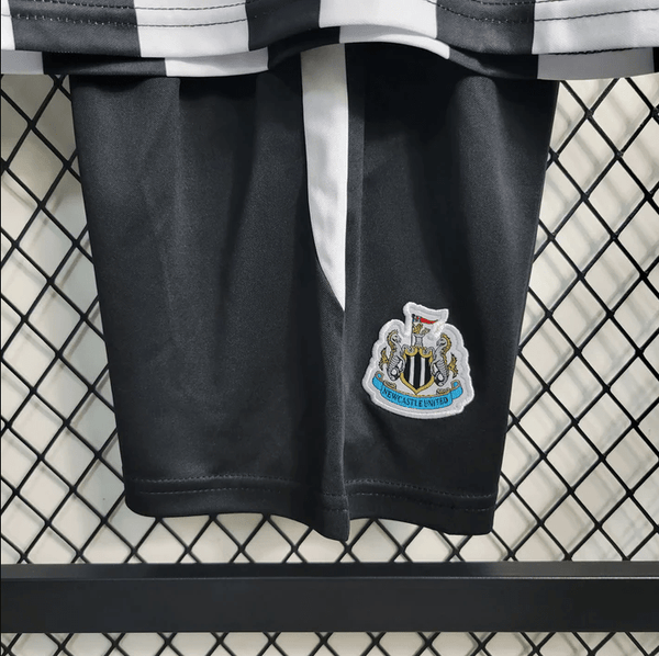Newcastle 23/24 Kit Criança Principal