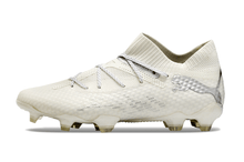 Chuteira Campo Puma Future 7 FG Branca e Prata "Eclipse Pack"