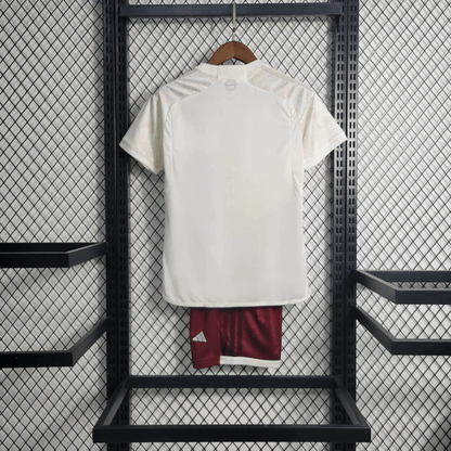 Bayern Munique 23/24 Kit Criança