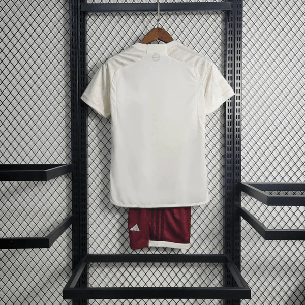 Bayern Munique 23/24 Kit Criança