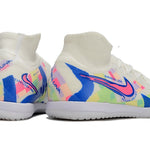Chuteira Futsal Nike Phantom Luna Elite IC Branca, Azul e Rosa "Rainbow Pack"