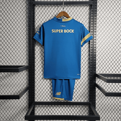Porto 23/24 Kit Criança