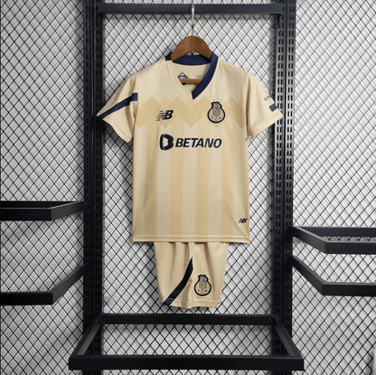 Porto 23/24 Kit Criança